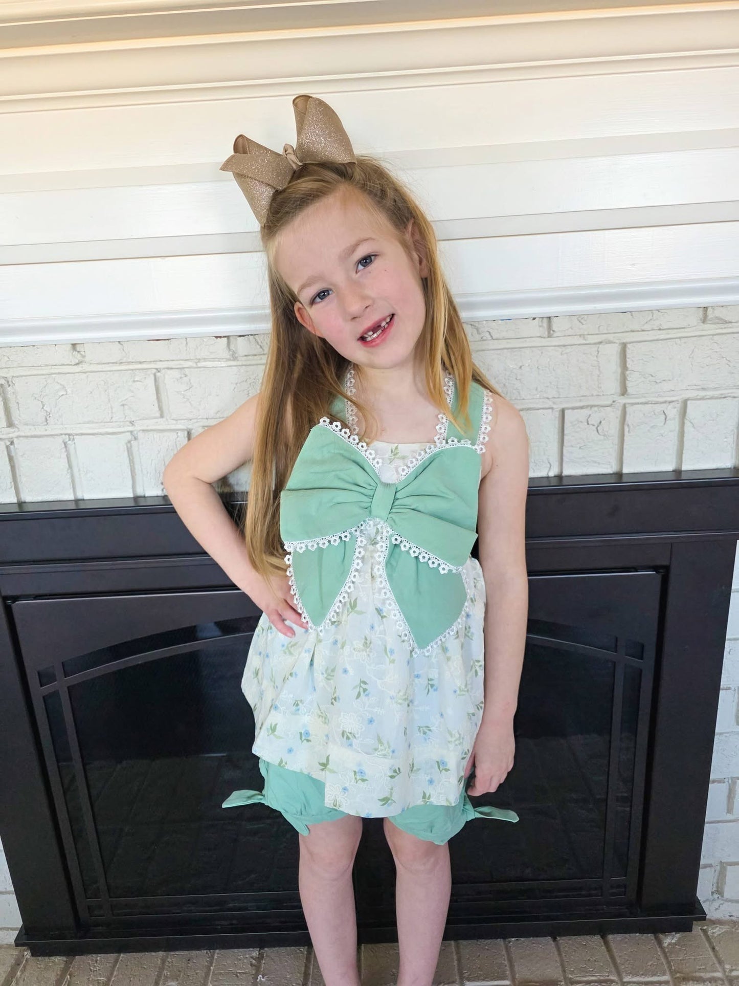 RTS Butterflys and Flowers Girl Shorts Set